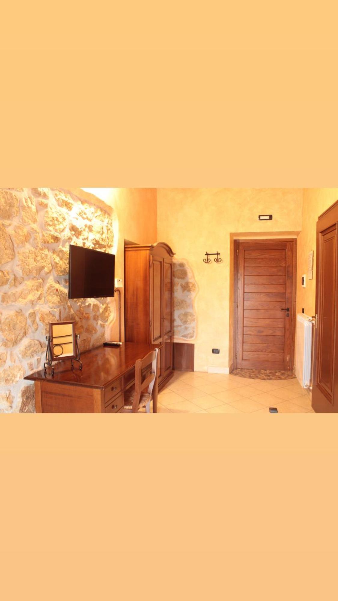 La Fattoria Di Carlotta Villa Maenza Exteriör bild